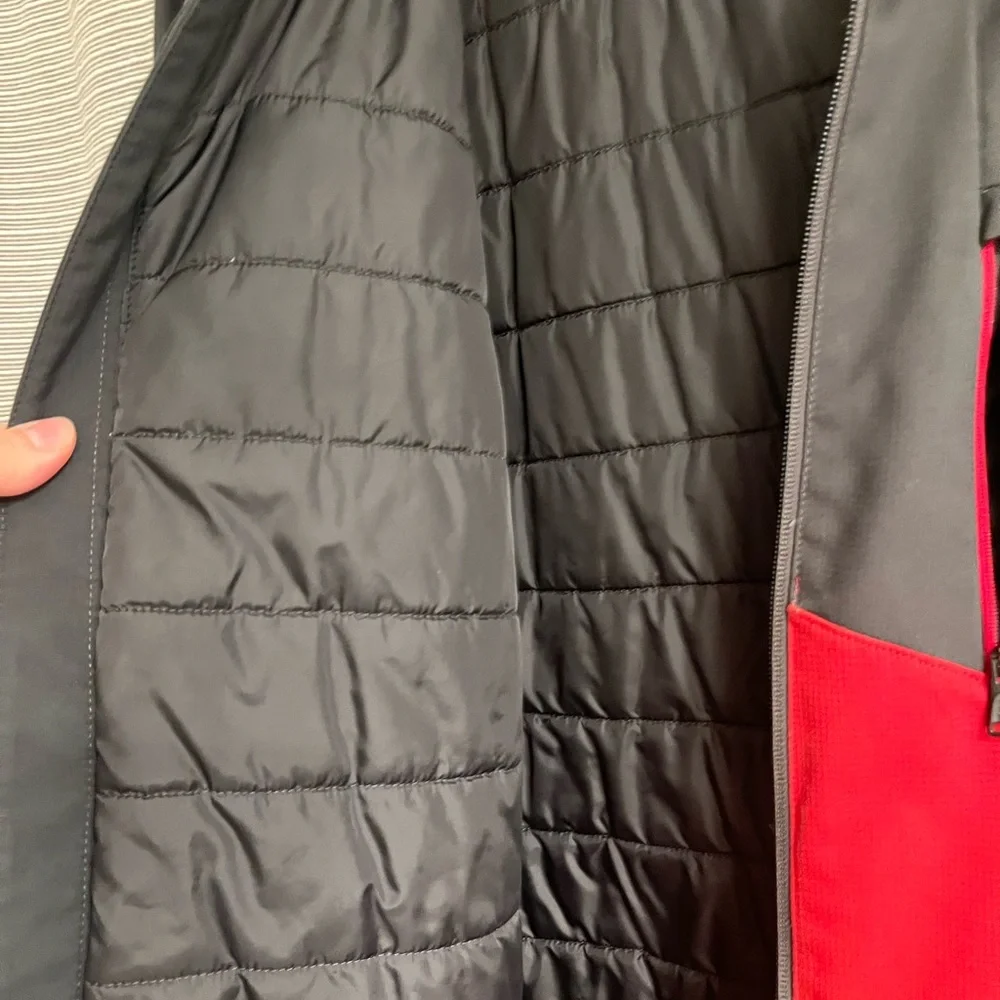 The North Face - Apex Elevation Jacket men’s small - red black grey